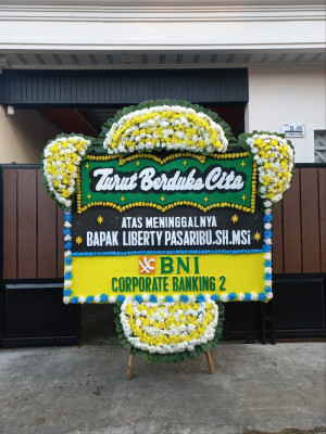 Papan Bunga Duka di Sumber Rejo