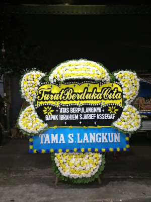 Papan Bunga Duka di Sumber Rejo
